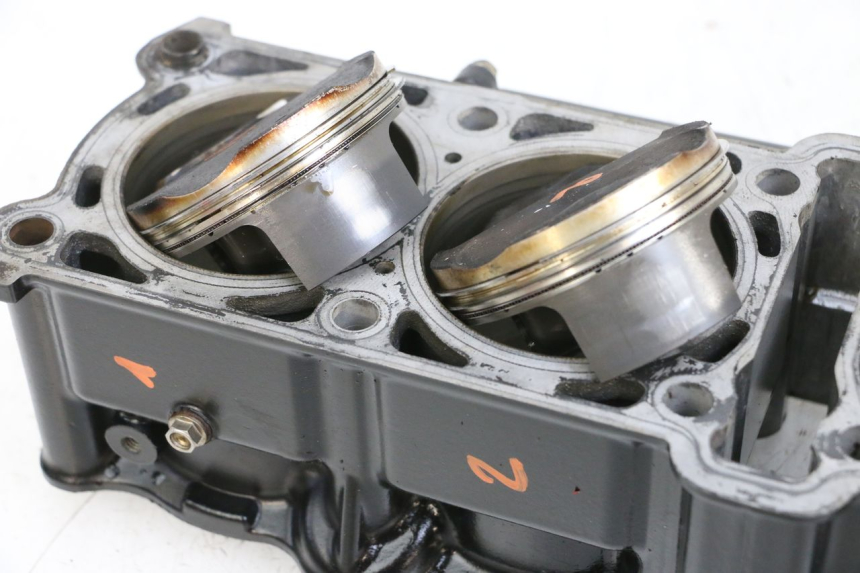 photo de CYLINDRE PISTON MV AGUSTA BRUTALE R WALLY 910 (2008 - 2008) - Vue d’ensemble
