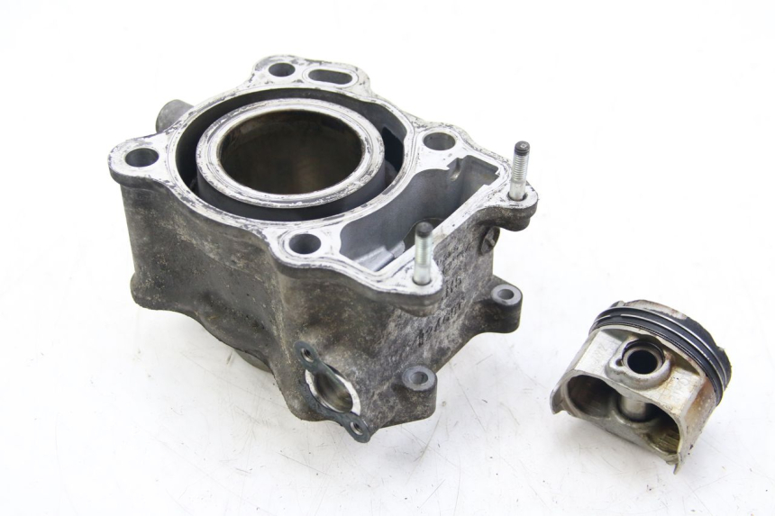 photo de CYLINDRE PISTON SUZUKI BURGMAN 125 (2007 - 2014)