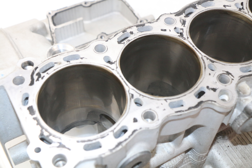 photo de CYLINDRE PISTON SUZUKI GSX-R GSXR K16 1000 (2012 - 2016) - État de surface