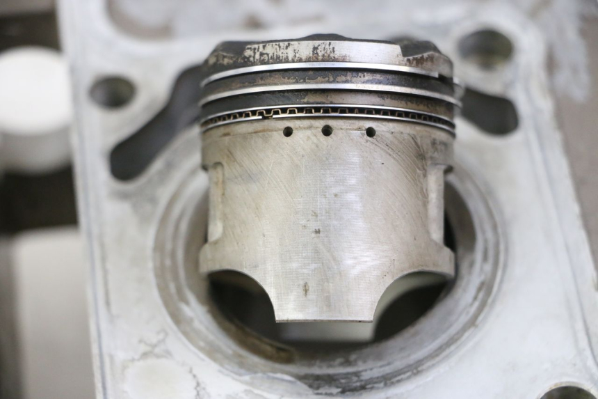 photo de CYLINDRE PISTON HYOSUNG GTR 125 (2006 - 2008)