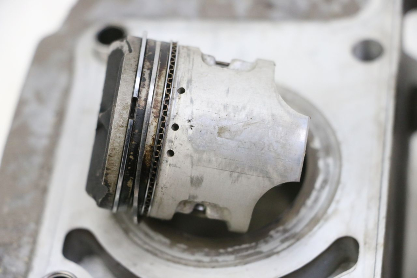 photo de CYLINDRE PISTON HYOSUNG GTR 125 (2006 - 2008)