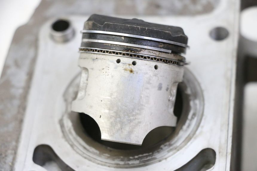 photo de CYLINDRE PISTON HYOSUNG GTR 125 (2006 - 2008)