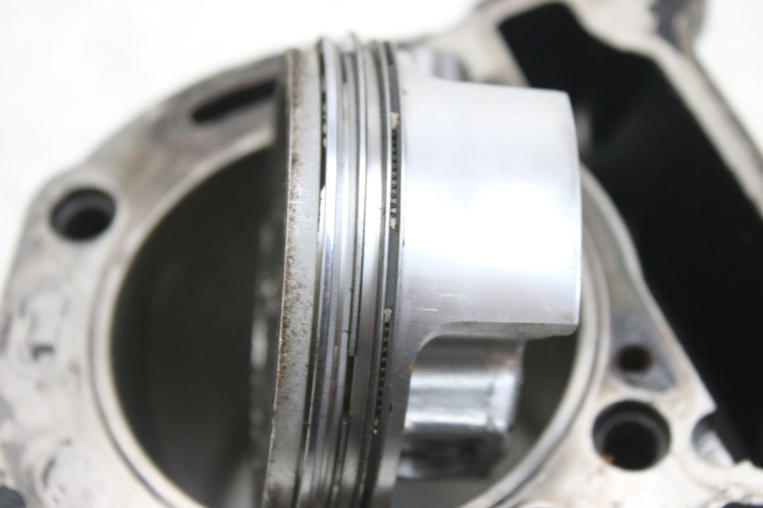 photo de CYLINDRE PISTON PIAGGIO MP3 RL 250 (2007 - 2010)