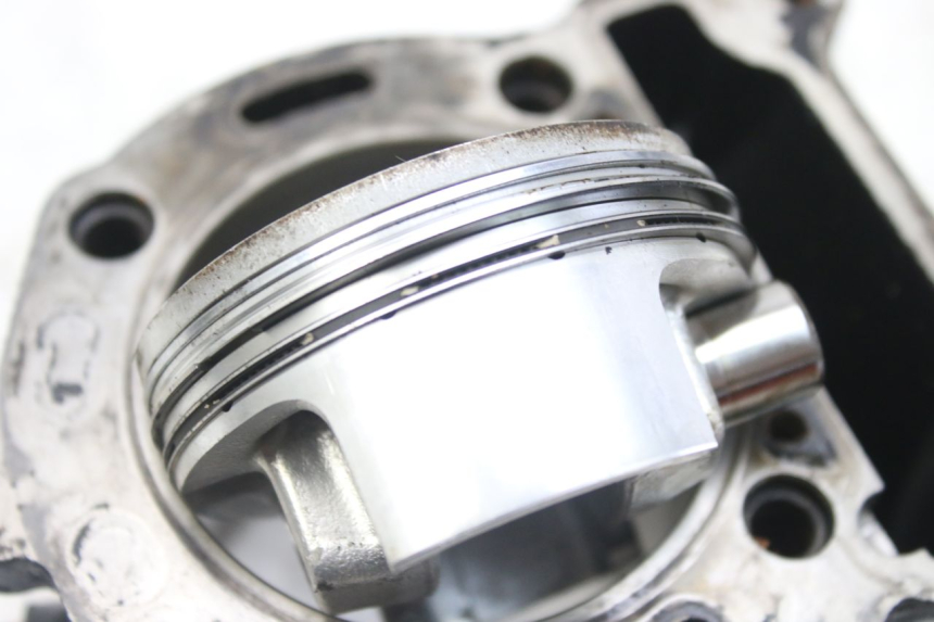 photo de CYLINDRE PISTON PIAGGIO MP3 RL 250 (2007 - 2010)