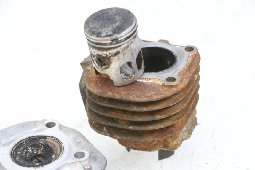 photo de CYLINDRE PISTON YAMAHA NEO'S NEOS 2T 50 (1998 - 2007) - Inspection visuelle