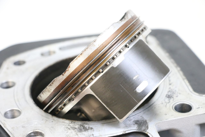 photo de CYLINDRE PISTON MOTO GUZZI NORGE 8V GT 1200 (2011 - 2016)