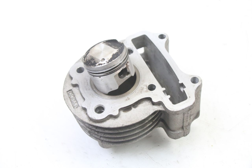 photo de CYLINDRE PISTON PEUGEOT KISBEE 4T 50 (2010 - 2017)