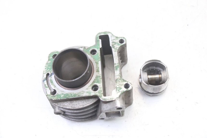 photo de CYLINDRE PISTON PEUGEOT KISBEE 4T 50 (2010 - 2017)