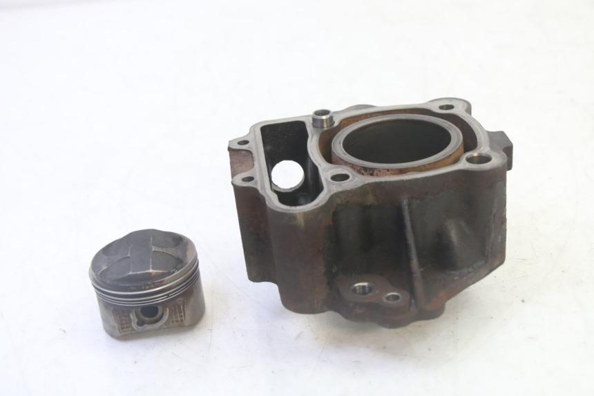 photo de CYLINDRE PISTON PEUGEOT SATELIS 125 (2010 - 2012)