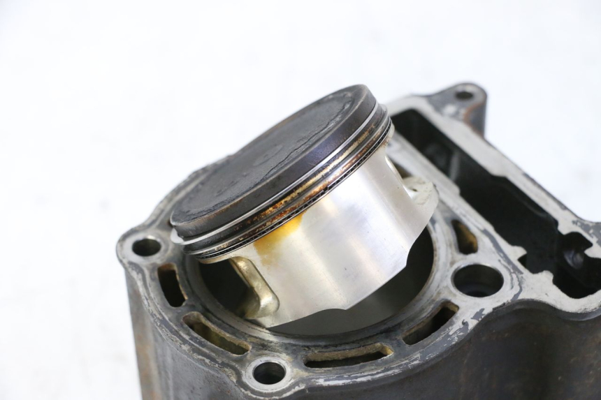 photo de CYLINDRE PISTON YAMAHA X-MAX XMAX 250 (2006 - 2009)