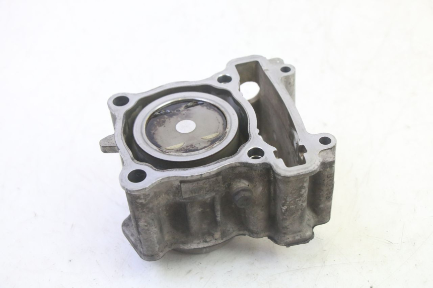 photo de CYLINDRE PISTON YAMAHA X-MAX XMAX 125 (2010 - 2013) - Autre angle de vue