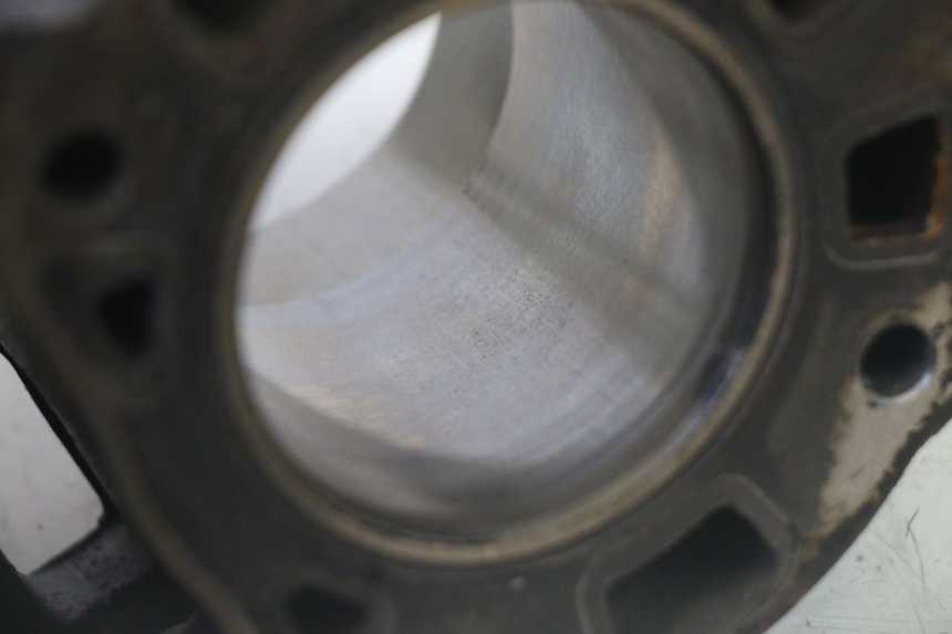 photo de CYLINDRE PISTON PIAGGIO XEVO - X EVO 125 (2007 - 2016)