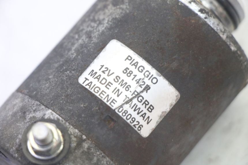 photo de DEMARREUR PIAGGIO MP3 RL 250 (2007 - 2010) - Autre angle de vue