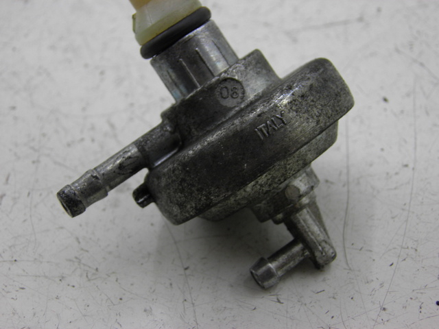 photo de DEPRESSION RESERVOIR PEUGEOT ELYSTAR 50 (2002 - 2014)