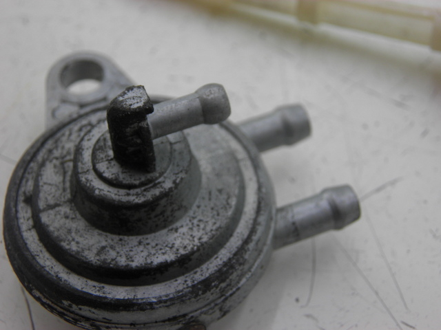 photo de DEPRESSION RESERVOIR PIAGGIO ZIP 2T 50 (2009 - 2019)