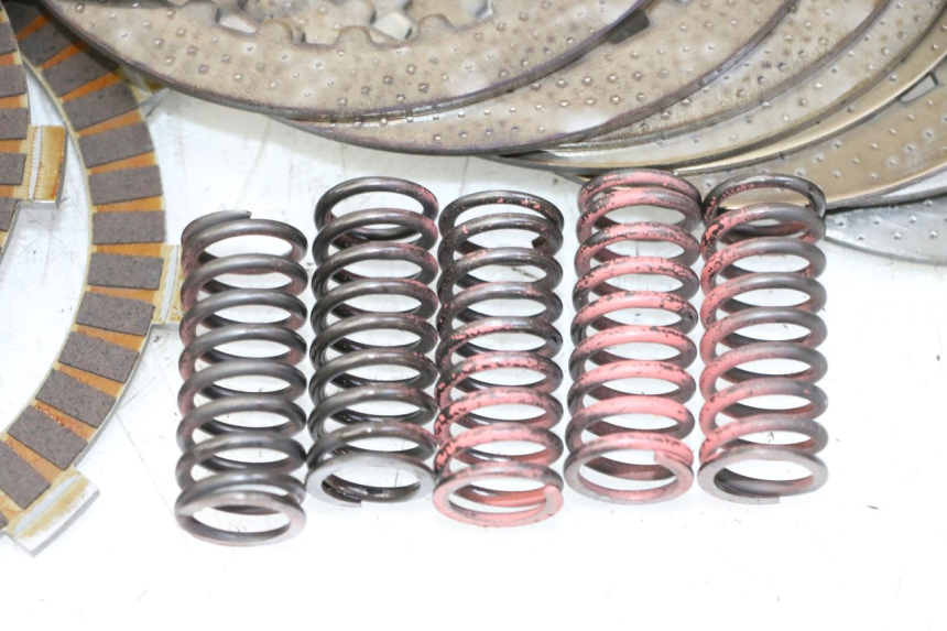 photo de DISQUE EMBRAYAGE HONDA CBR RR FIREBLADE 900 (1992 - 1994)