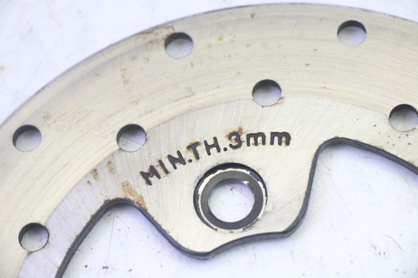 photo de DISQUE FREIN AVANT KYMCO AGILITY 4T 50 (2018 - 2022) - Gros plan technique