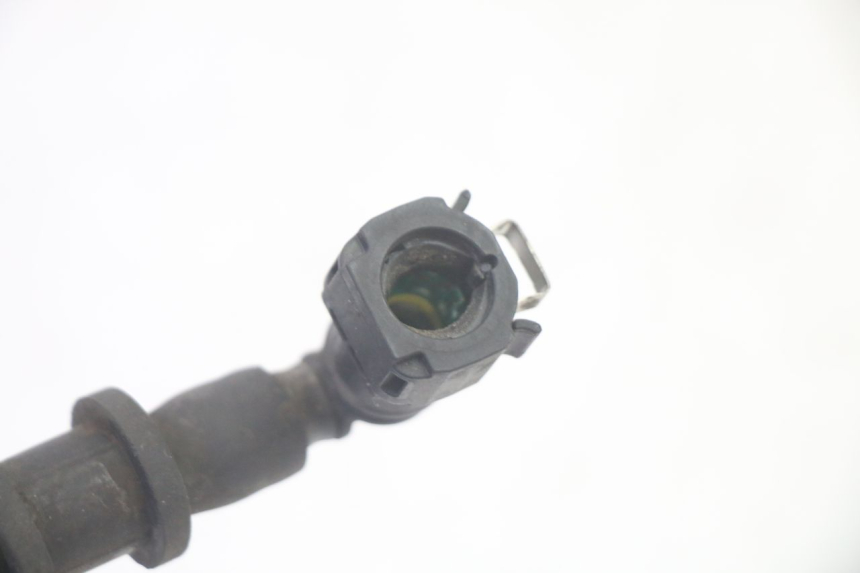 photo de DURITE INJECTEUR PIAGGIO MP3 HPE 350 (2018 - 2020) - Gros plan technique