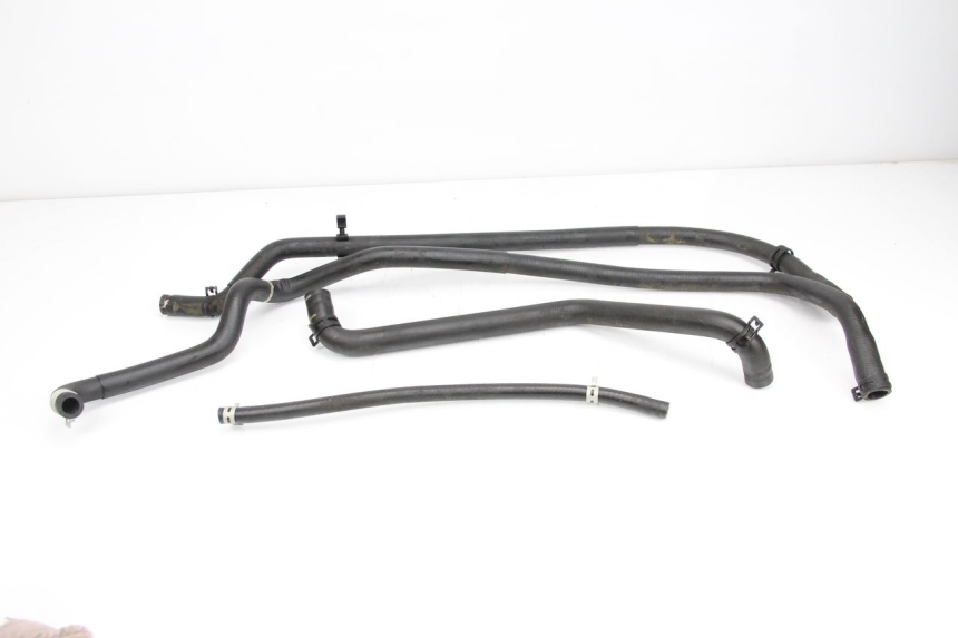 photo de DURITE RADIATEUR PEUGEOT SATELIS 125 (2013 - 2018)