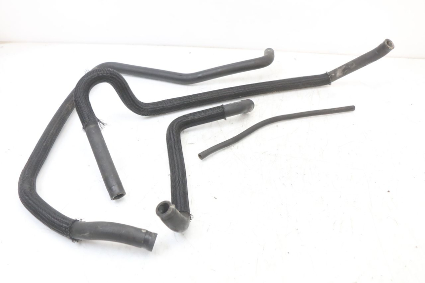 photo de DURITE RADIATEUR SUZUKI BURGMAN 125 (2007 - 2014)