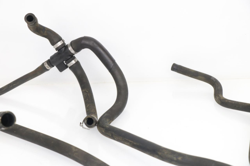 photo de DURITE RADIATEUR PIAGGIO VESPA GTS 125 (2007 - 2012)