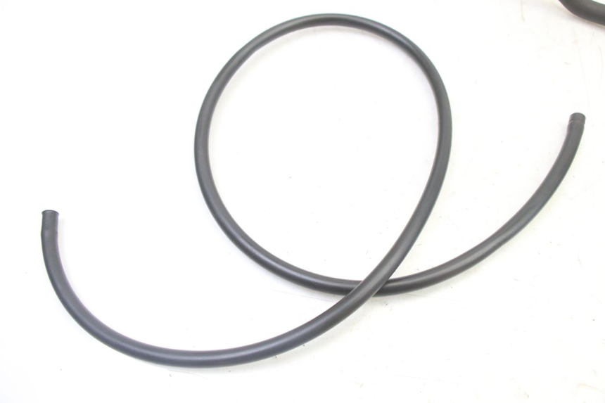 photo de DURITE RADIATEUR YAMAHA XMAX X-MAX 125 (2006 - 2009)