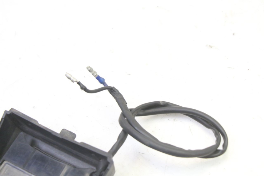 photo de ECLAIRAGE DE PLAQUE YAMAHA FZ6 FAZER S2 600 (2007 - 2011)