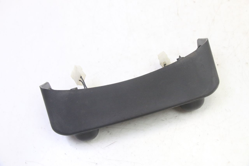 photo de ECLAIRAGE DE PLAQUE PIAGGIO MP3 RL 250 (2007 - 2010)