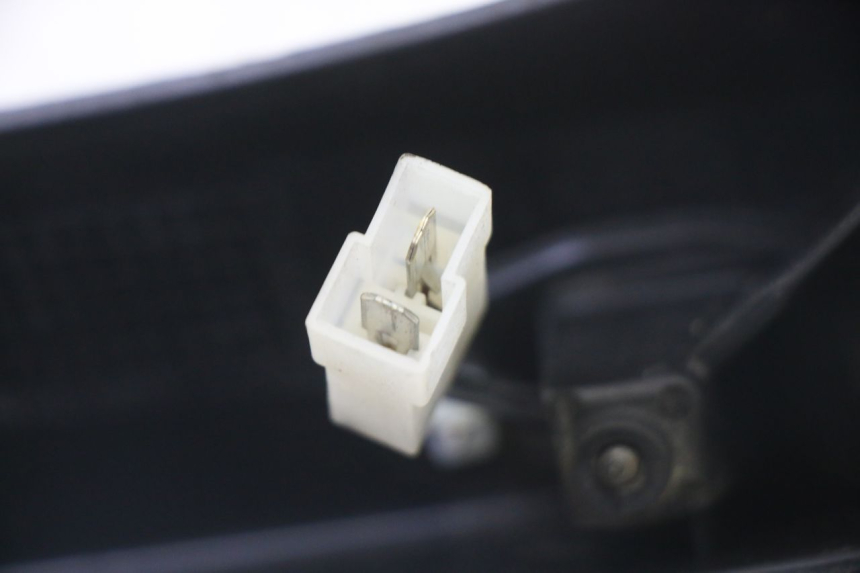 photo de ECLAIRAGE DE PLAQUE PIAGGIO MP3 RL 250 (2007 - 2010)