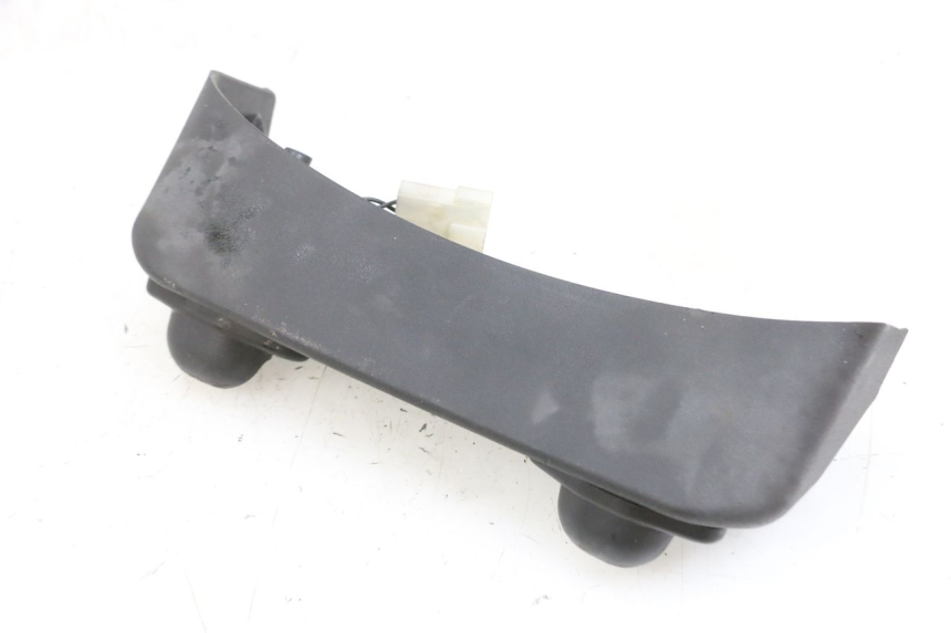 photo de ECLAIRAGE DE PLAQUE PIAGGIO MP3 RL 250 (2007 - 2010) - Zoom état d’usage