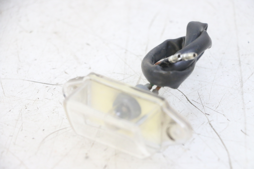 photo de ECLAIRAGE DE PLAQUE KYMCO LIKE 4T 50 (2019 - 2025)