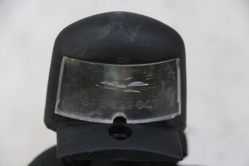 photo de ECLAIRAGE DE PLAQUE PEUGEOT SATELIS 125 (2013 - 2018)