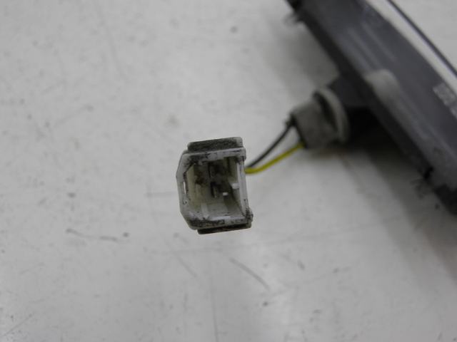 photo de ECLAIRAGE DE PLAQUE PIAGGIO MP3 RL 125 (2006 - 2014) - Détail de la pièce