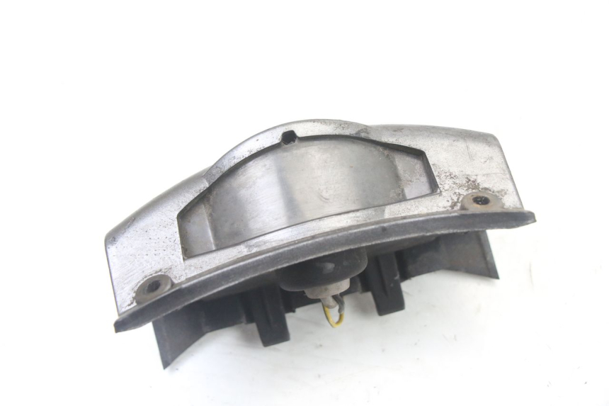 photo de ECLAIRAGE DE PLAQUE PIAGGIO VESPA GRANTURISMO 125 (2003 - 2007)