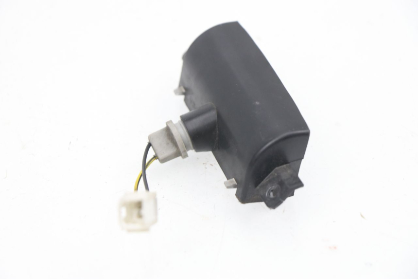 photo de ECLAIRAGE DE PLAQUE PIAGGIO XEVO - X EVO 125 (2007 - 2016)