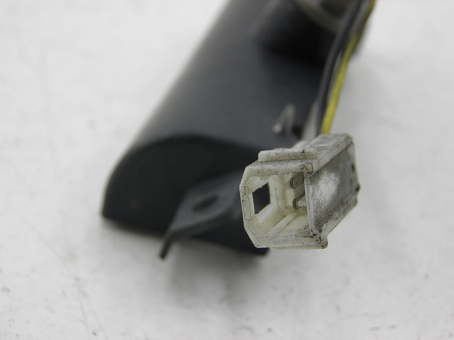 photo de ECLAIRAGE DE PLAQUE PIAGGIO XEVO - X EVO 125 (2010 - 2015) - Détail de la pièce