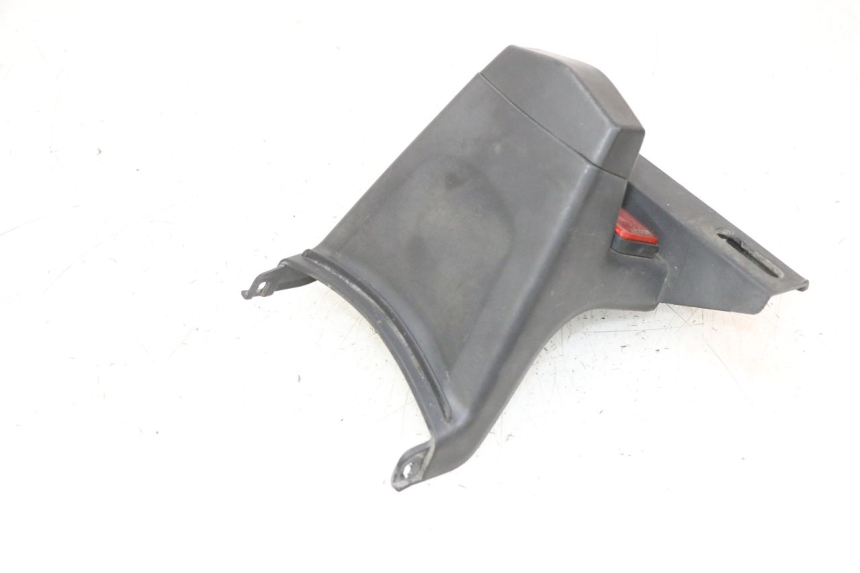 photo de ECLAIRAGE DE PLAQUE JM MOTORS SANTANA 50 (2014 - 2023) - Points de fixation