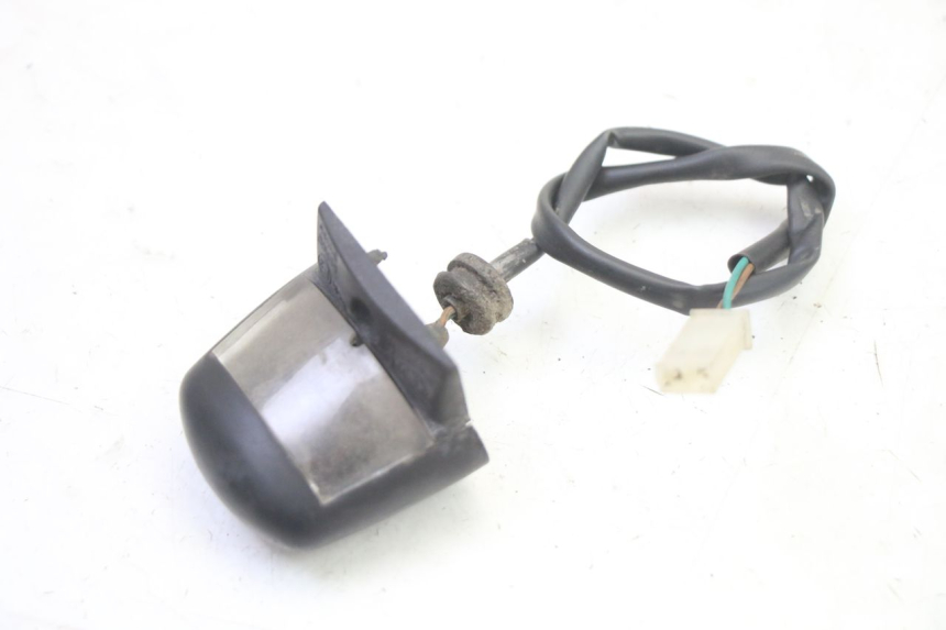 photo de ECLAIRAGE DE PLAQUE PEUGEOT SATELIS 250 (2006 - 2012)