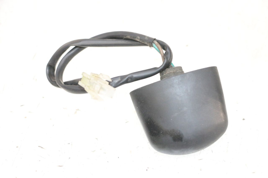 photo de ECLAIRAGE DE PLAQUE PEUGEOT SATELIS 125 (2013 - 2018) - Autre angle de vue