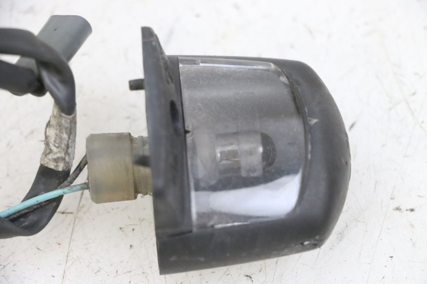 photo de ECLAIRAGE DE PLAQUE YAMAHA XMAX X-MAX 125 (2006 - 2009) - Détail de la pièce