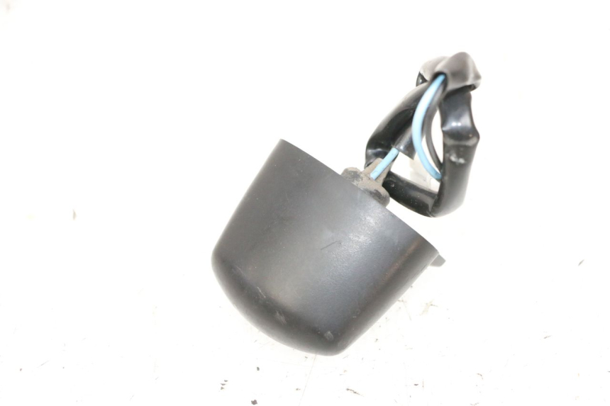 photo de ECLAIRAGE DE PLAQUE YAMAHA X-MAX XMAX 125 (2010 - 2013) - Autre angle de vue