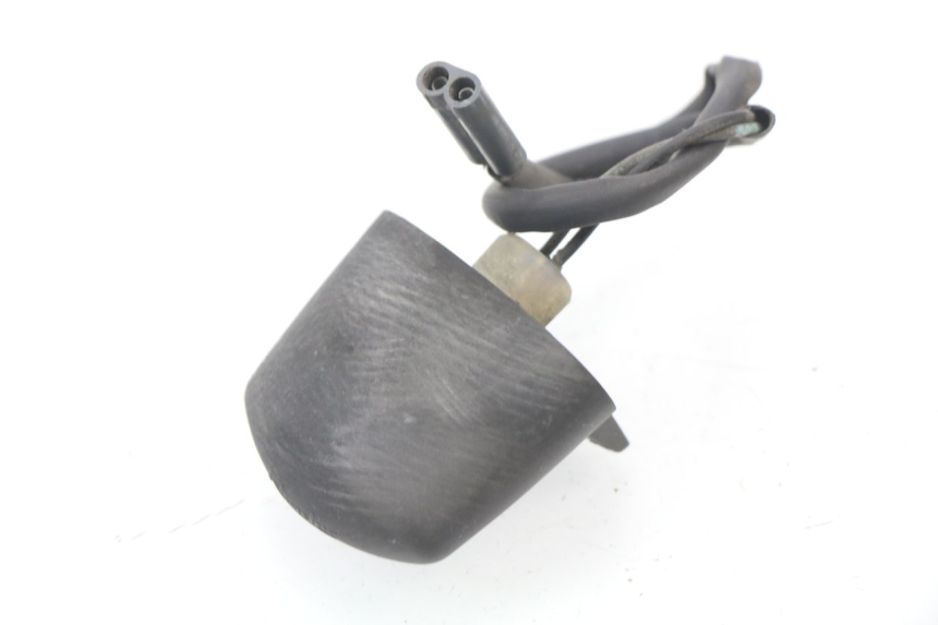 photo de ECLAIRAGE DE PLAQUE YAMAHA YP MAJESTY 125 (2002 - 2006)