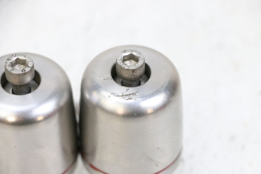 photo de EMBOUT DE GUIDON YAMAHA FJR ABS 1300 (2006 - 2012) - Détail de la pièce