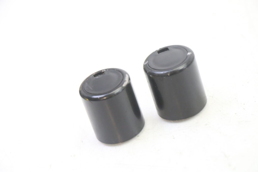 photo de EMBOUT DE GUIDON SUZUKI GSR 750 (2011 - 2017)