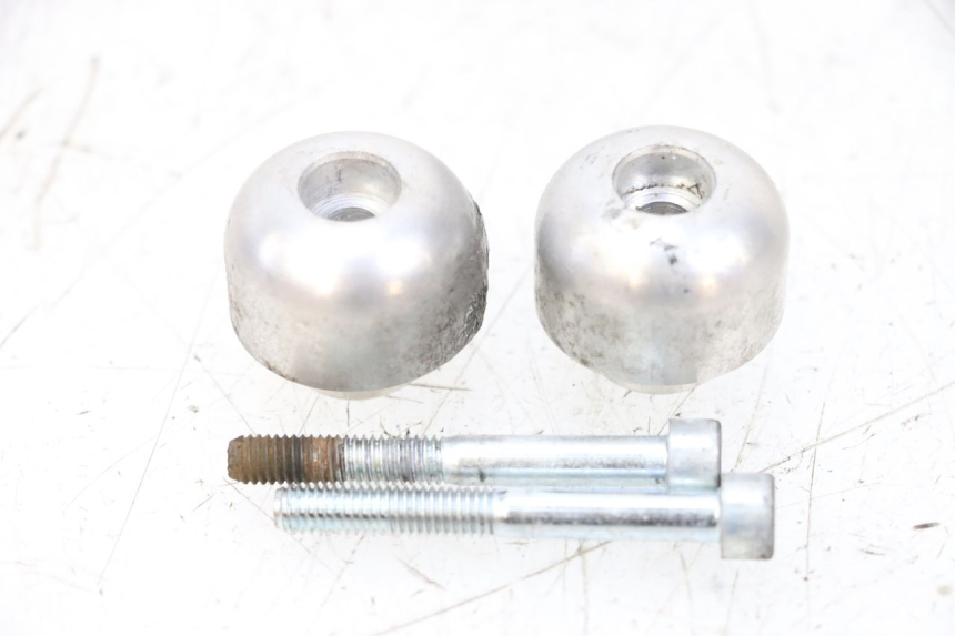 photo de EMBOUT DE GUIDON SUZUKI GSXR GSX-R 1000 (2003 - 2004) - Gros plan technique