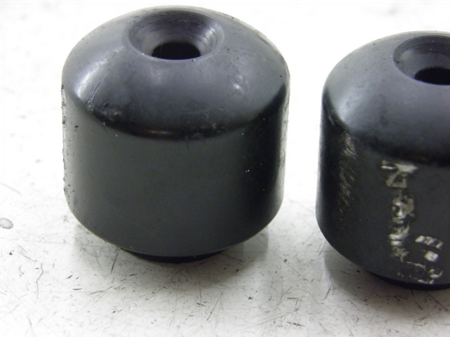 photo de EMBOUT DE GUIDON HONDA PCX (JF57/JF64) 125 (2014 - 2018)