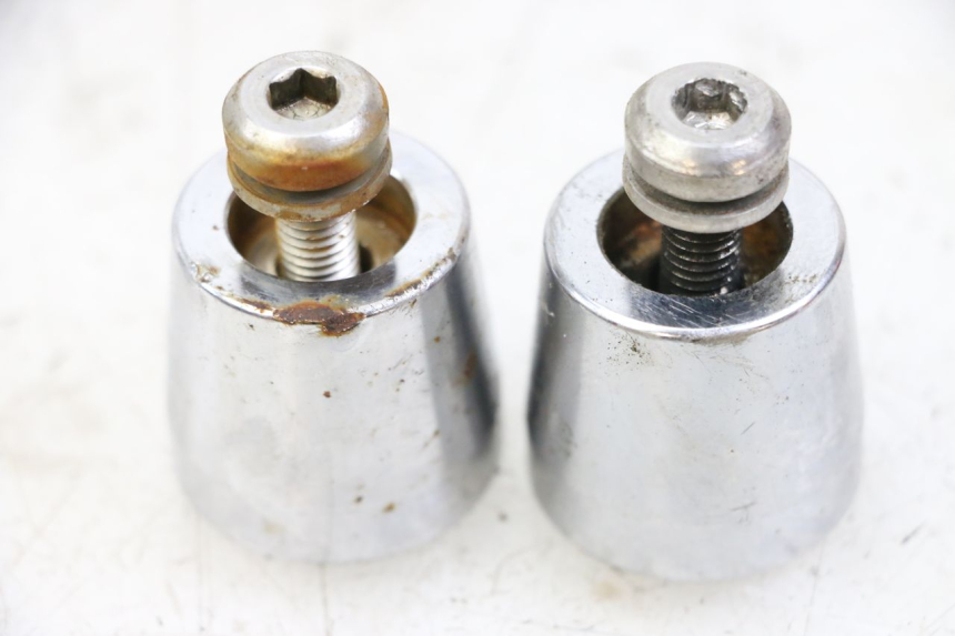 photo de EMBOUT DE GUIDON KYMCO STRYKER OFF ROAD 125 (1999 - 2005)