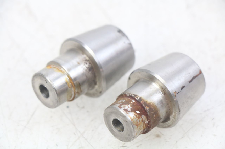 photo de EMBOUT DE GUIDON PEUGEOT CITYSTAR 125 (2011 - 2017)