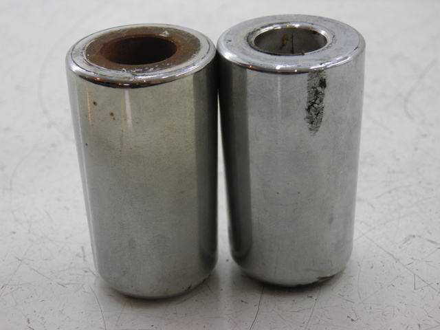 photo de EMBOUT DE GUIDON PIAGGIO LIBERTY 2T 50 (2004 - 2008) - Zoom état d’usage