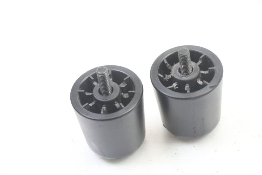 photo de EMBOUT DE GUIDON PIAGGIO MP3 500 (2014 - 2016)